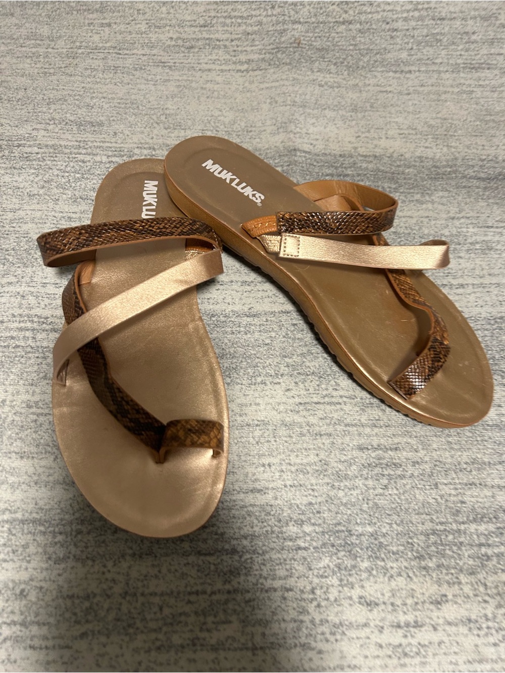 Muk Luks Metallic Bronze and Brown Snake-Print Toe-Loop Sandals